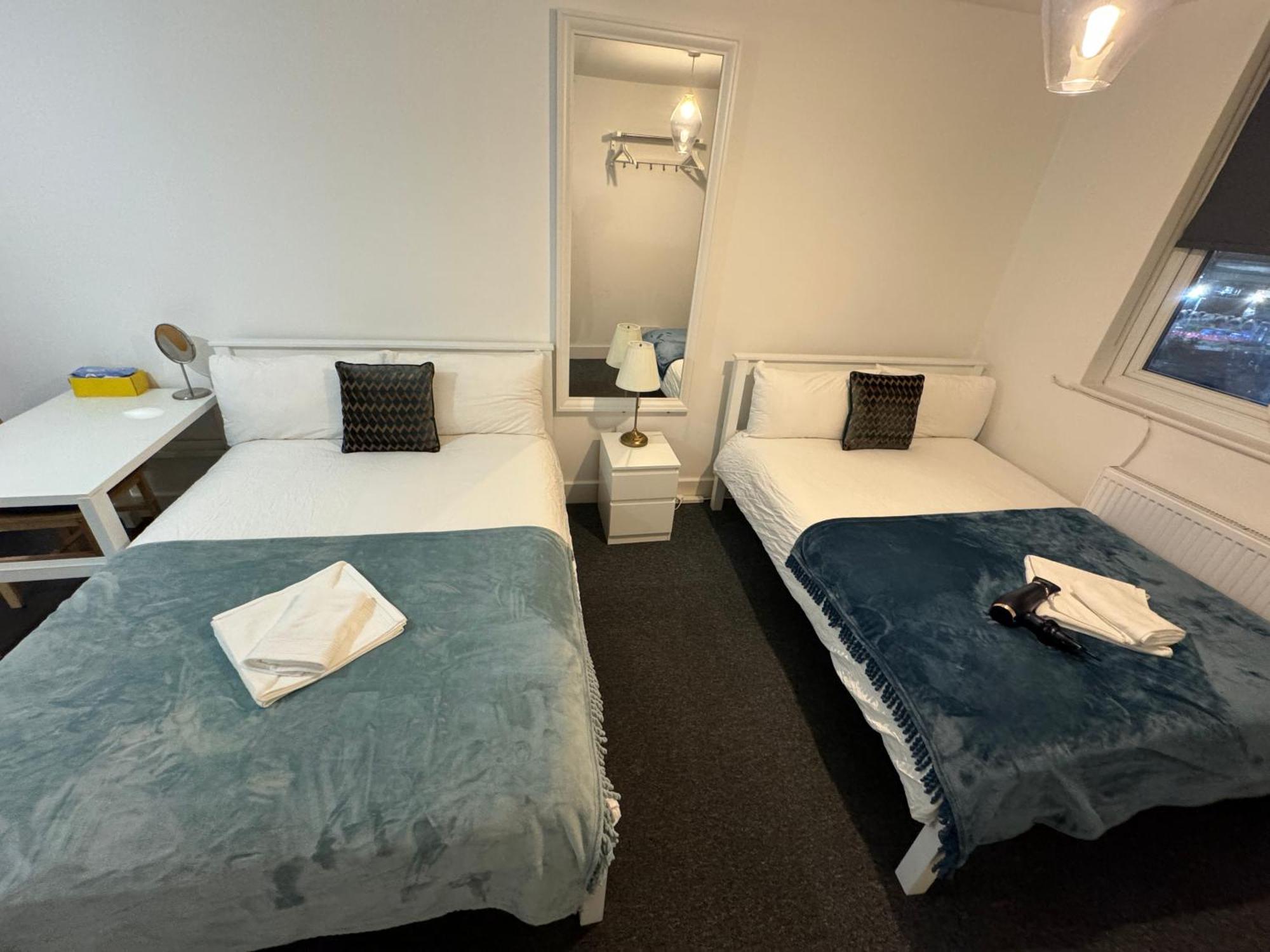 Homestay Euston Station 106 *